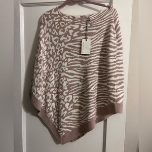 Barefoot dreams poncho